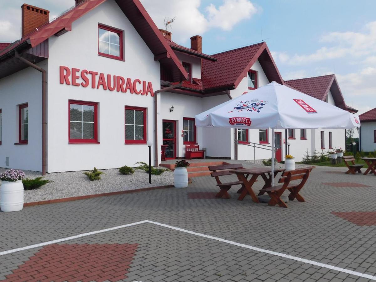 Hotel Potok 5 à Zloczew Extérieur photo