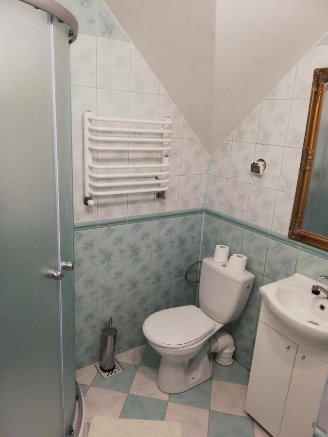 Hotel Potok 5 à Zloczew Extérieur photo